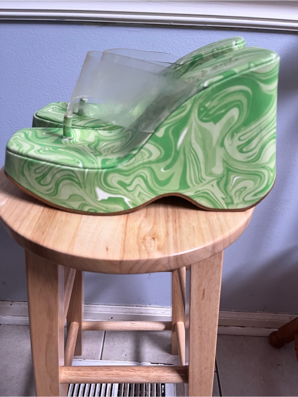 Halloween Costume Shoe- Green Swirl Platform Wedge Sandals size 9